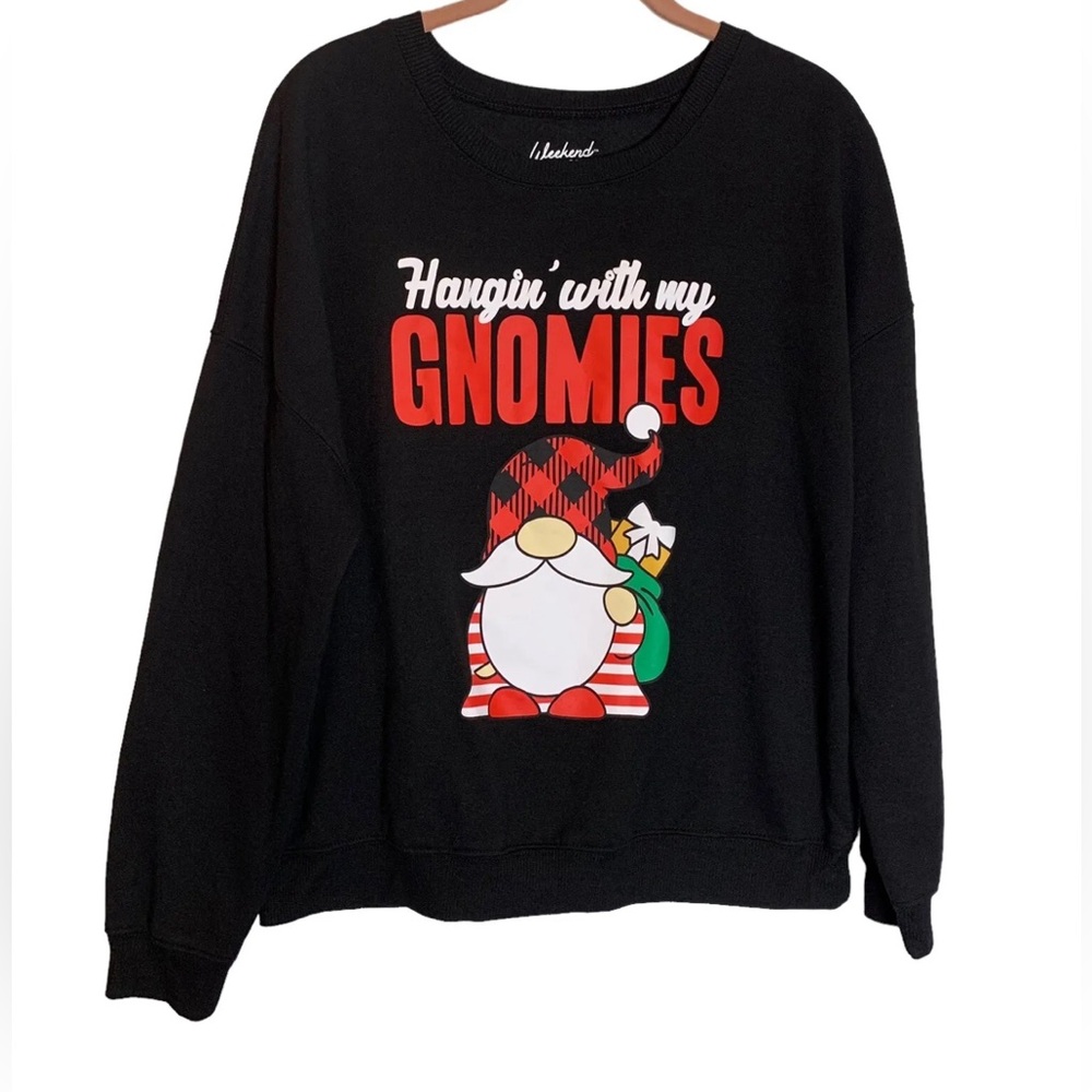 "Hangin' With My Gnomies" Medium Black Funny Christmas Pullover Sweater NWT